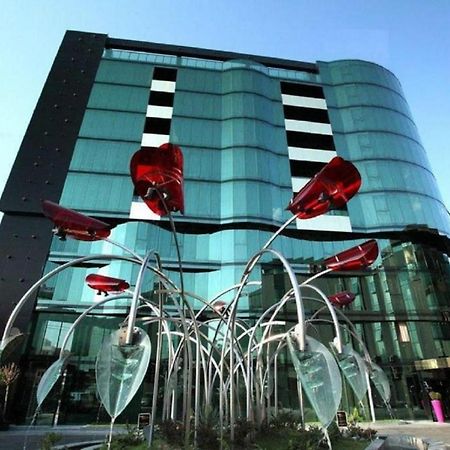 Hotel Emirates Sofia Bagian luar foto