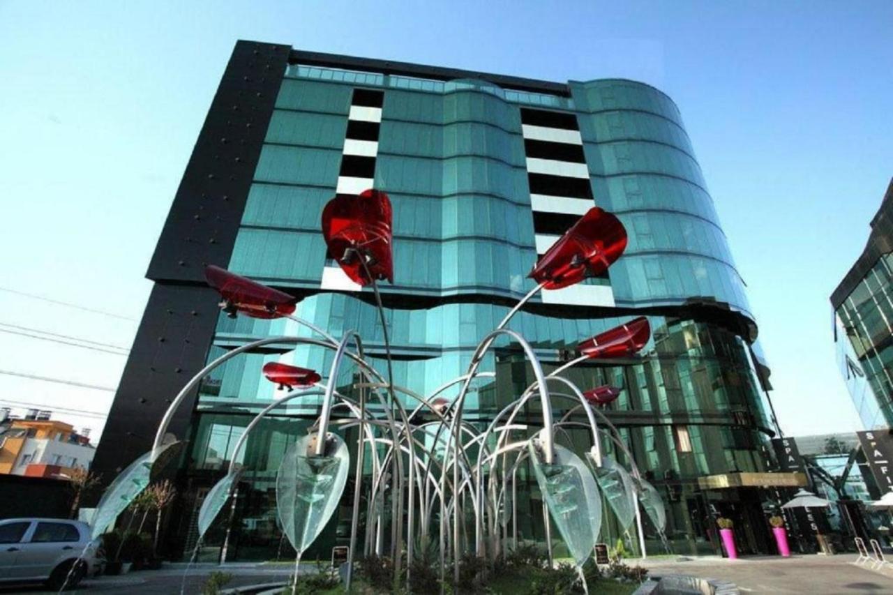 Hotel Emirates Sofia Bagian luar foto