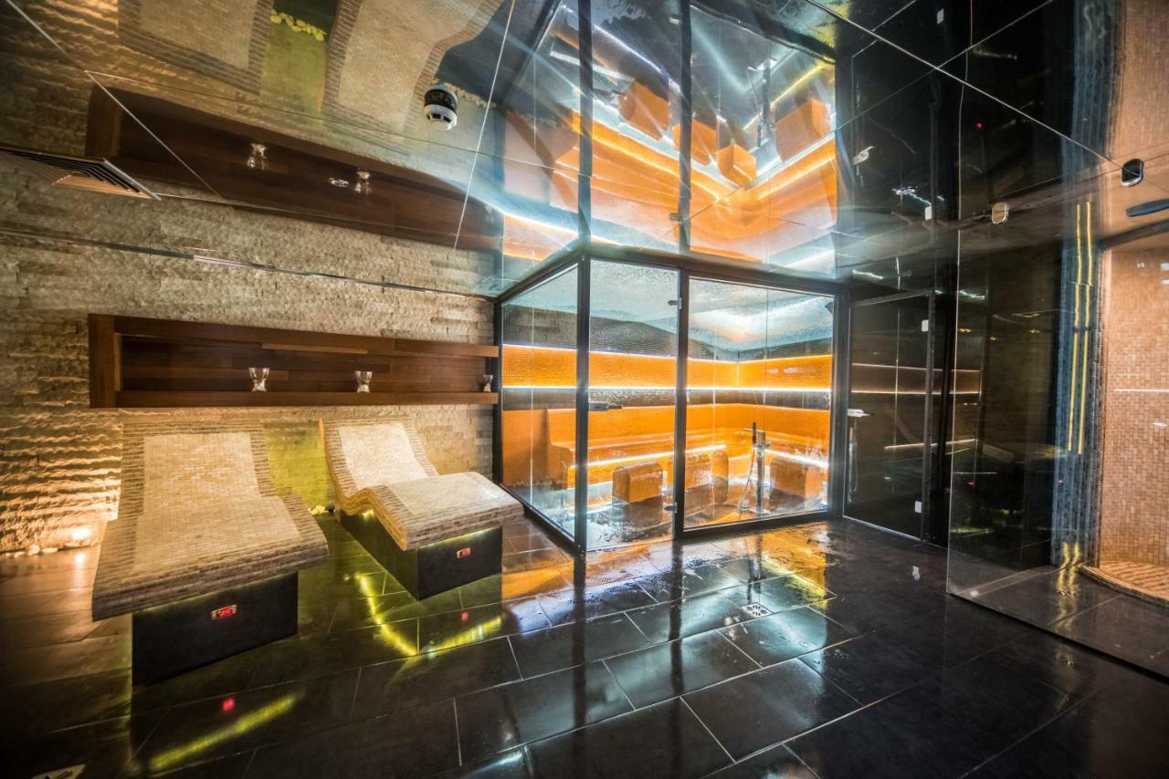 Hotel Emirates Sofia Bagian luar foto