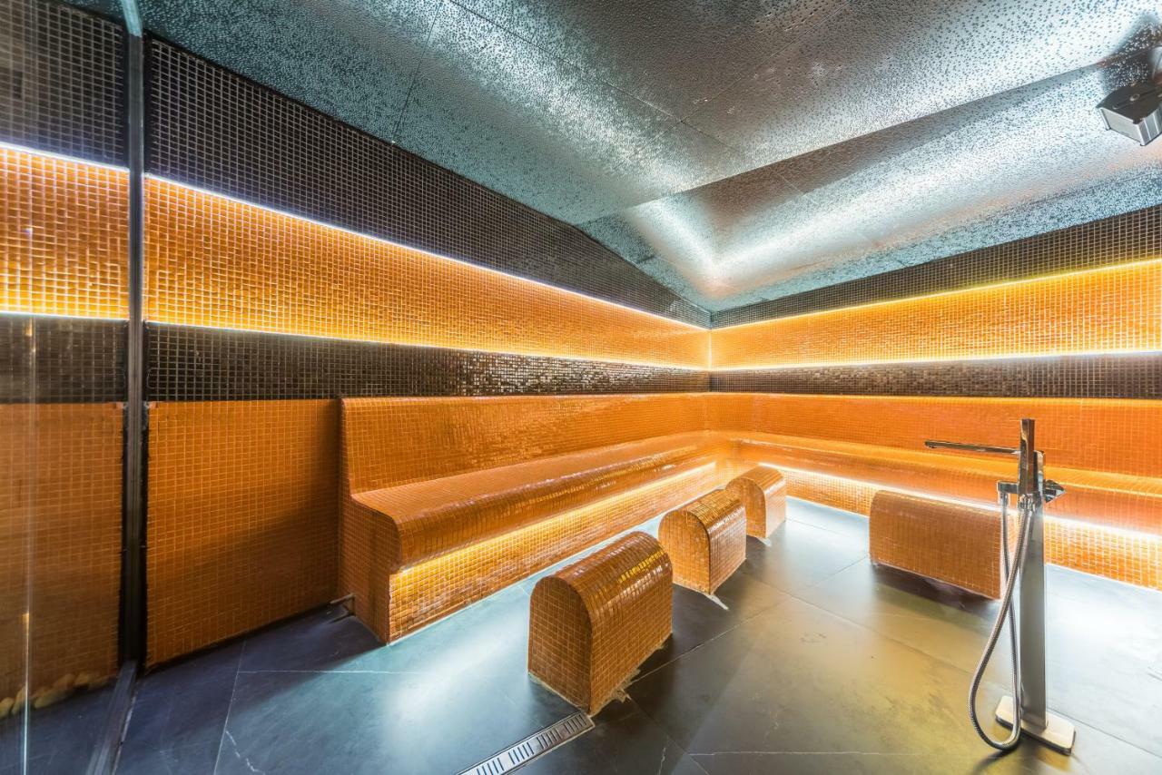 Hotel Emirates Sofia Bagian luar foto